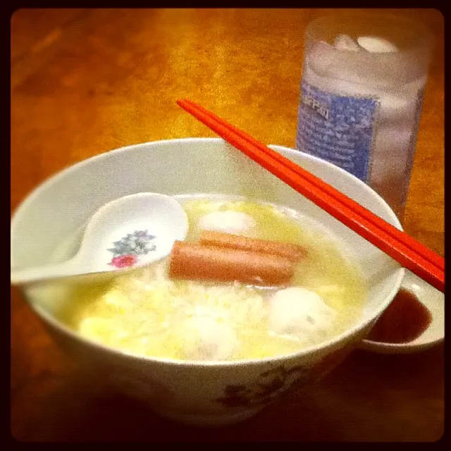 supper last night. cooked maggie w sotong ball and hotdog|myleneさん