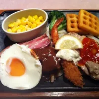 Snapdishの料理写真:洋食屋のミックスグリル|法月アリィさん