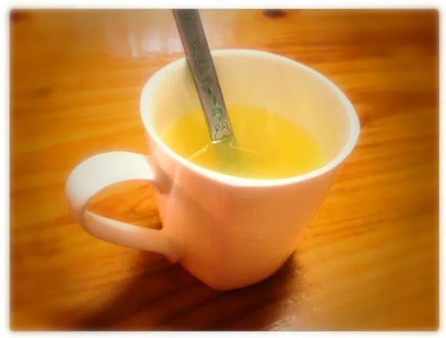 lemon tea with honey and ginger|Mako Miyamotoさん