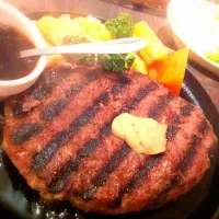 Snapdishの料理写真:ジャンボハンバーグ|kikiさん