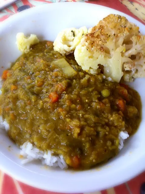 cauliflower with coconut crust, dhal, and rice|Gabiさん