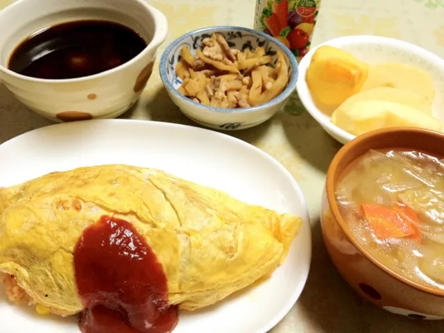 外では粗食気味な大学２年長男の朝ごはん。左上は帆立の甘辛煮。  #朝ごはん #朝飯|Takashi H.さん