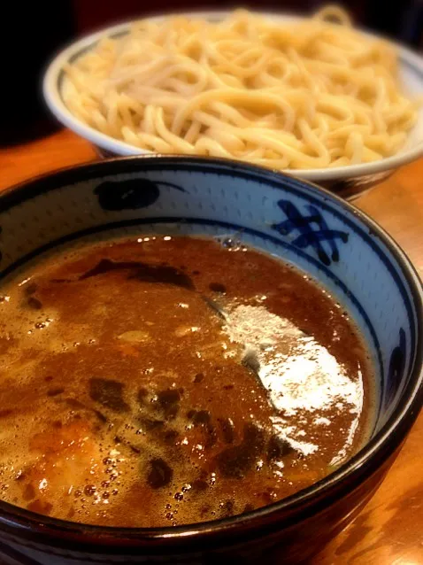 Snapdishの料理写真:控え目中なのでラーメンは避けて、「濃厚煮干つけ麺 特盛 (あつもり)」w|Kazuさん