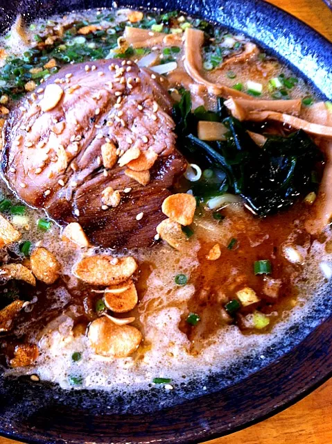 満天家のマー油にんにく味噌ラーメン( ´ 艸 ` )こってり…つか、ごっでり|ちもこ。さん