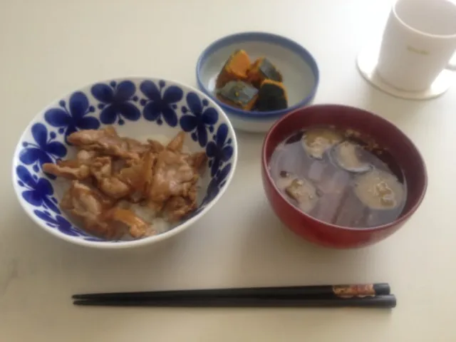 豚丼、カボチャの煮物、ナスの味噌汁|Alisaさん