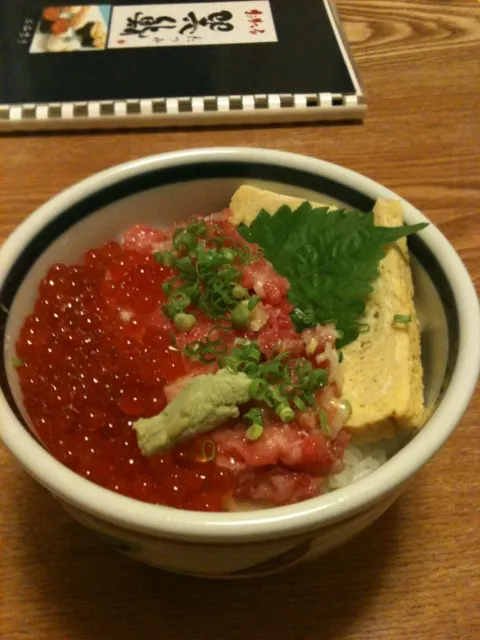 特製！ネギトロイクラ丼|たけななさん