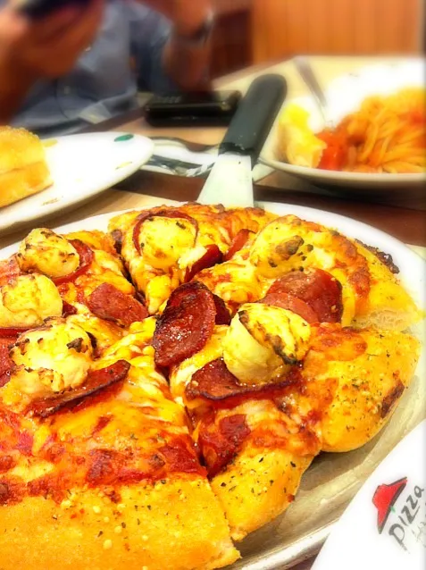 pizza hut cheezy 7|pei shenさん