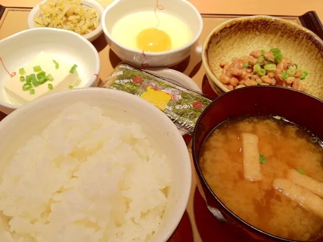 納豆朝食。 #朝ごはん #朝飯 #定食|Takashi H.さん