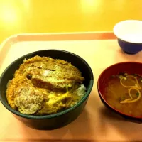 350円のカツ丼! @立教大 第1食堂|Pachiさん