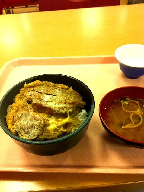 350円のカツ丼! @立教大 第1食堂|Pachiさん