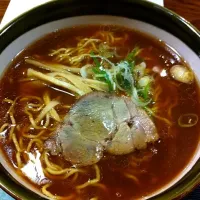 Snapdishの料理写真:醤油ラーメン|わらびさん