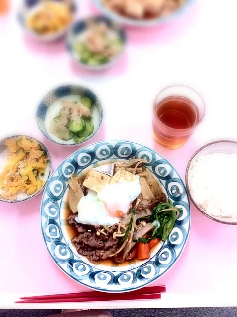 すき焼き風肉豆腐、かぼちゃとアーモンドの和え物、きゅうりの塩もみ|fillyさん