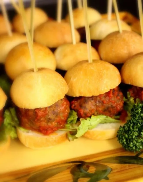 meatball sliders|lauren shannonさん