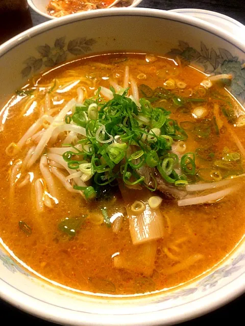 白壁の味噌ラーメン|醤油屋の弟子さん