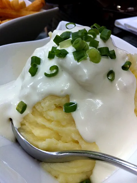 Mashed Potatoe with Sour Cream|Adrian Chiaさん