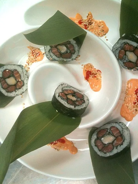 salmon and escolar blossoms|Brett DeHartさん