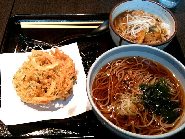 野菜かき揚げそばとカレー丼|MINORU SUYAMAさん