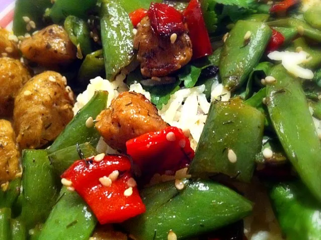 TVP with snap peas, rice, red peppers|Gabiさん