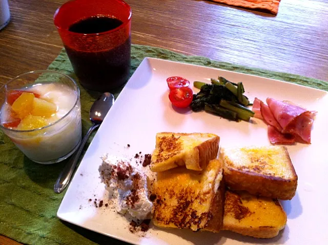 フレンチトースト  生クリーム添え|高田恵子さん