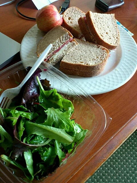 朝御飯 breakfast  provolone and salami sandwich with whole wheat tuscan bread|Funky Chefさん