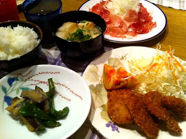 Snapdishの料理写真:ヒレカツ   ナスとピーマンの味噌炒め  生ハムサラダ  味噌汁|高田恵子さん