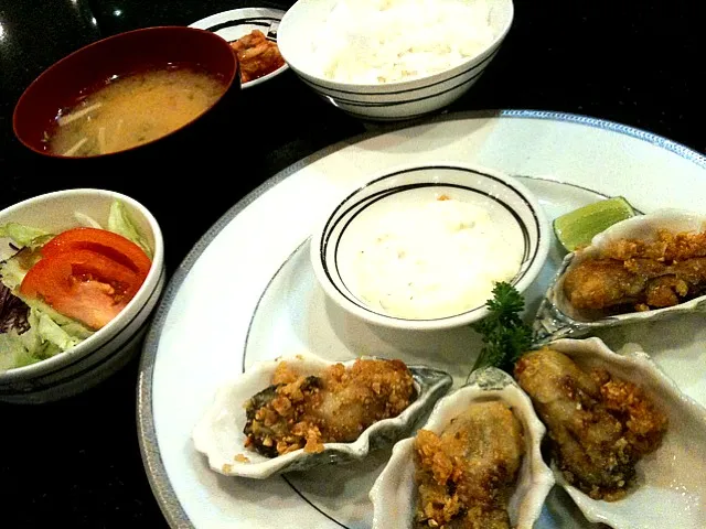 Snapdishの料理写真:Hiroshima Oyster Steak Set|sasi-sOmさん