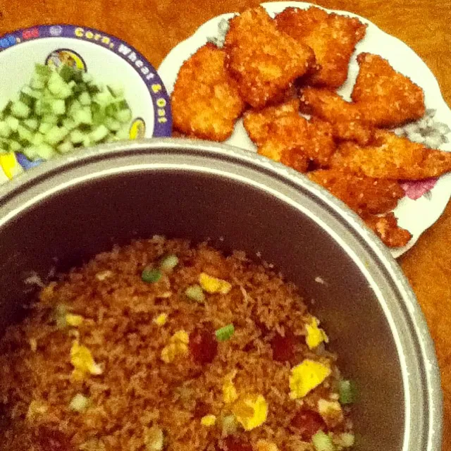 fried rice with chicken panco cutlets and diced cucumber|myleneさん