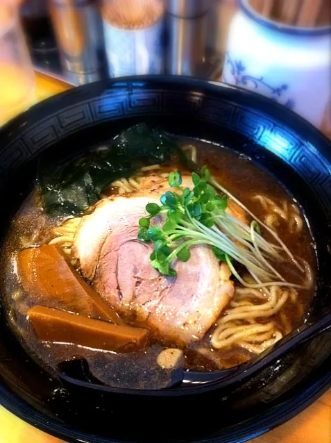 正油あらびき ラーメン|きむらゆりかさん