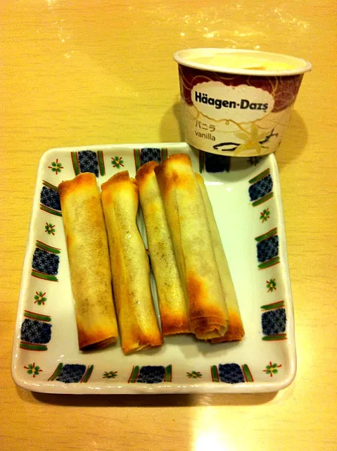 Apple Honey Sticks w/ Vanilla ice cream|CharlesTStewartさん