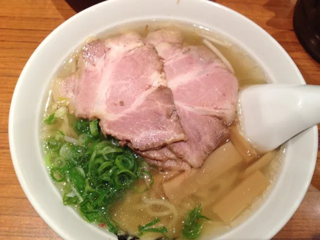 Snapdishの料理写真:塩ラーメン|hanaさん