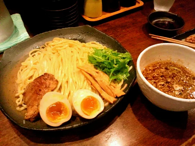 味玉つけ麺。あっさりで美味い！！|SATOSHI OOCHIさん