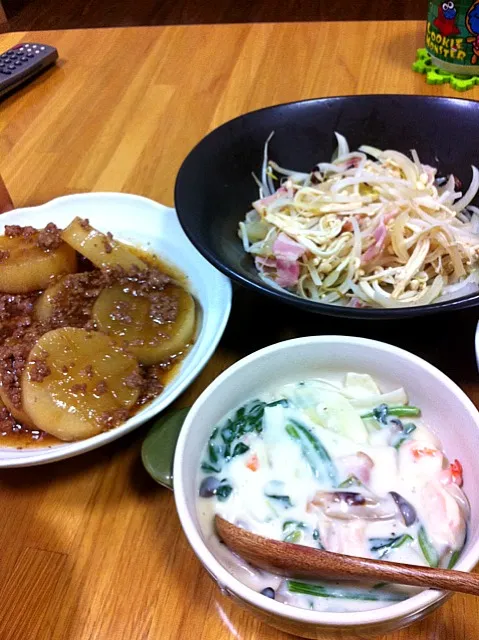 ほうれん草クリーム煮、大根そぼろ煮、もやしホットサラダ|eikoさん