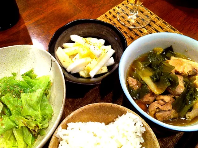 鶏とネギの炊いたん  レタスの蒸しサラダ  水キムチ風|富田 和枝さん