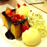 Chocolate Strawberry Toast|Nat Varakunpakonsiriさん