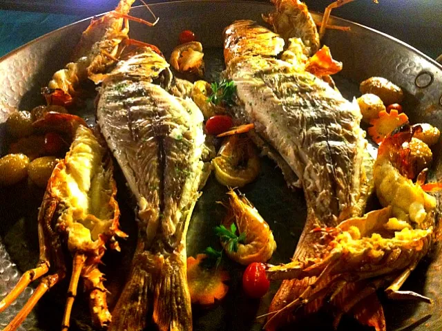 🍴🐟Misto de Pescados😊|Manu Figueiredoさん