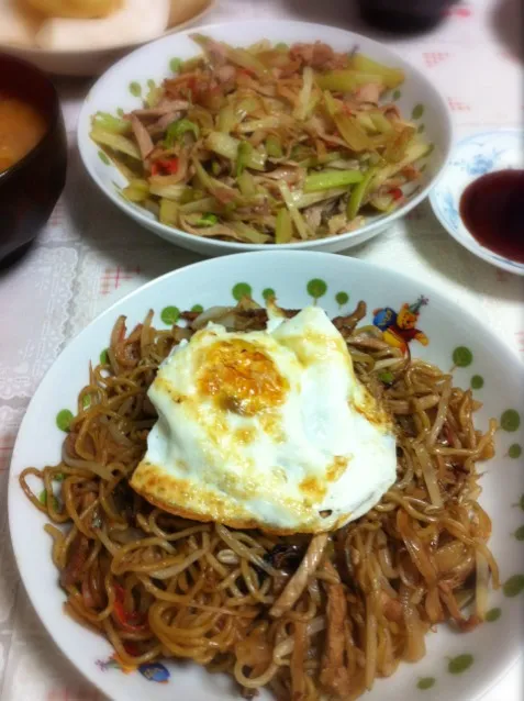 焼きそば、セロリ炒め|tomnekoさん