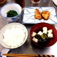 カジキの照り焼き・ほうれん草の胡麻和え・すまし汁|mihoさん