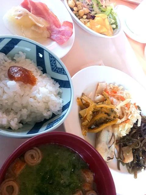 朝食 バイキング|よ〜んさん