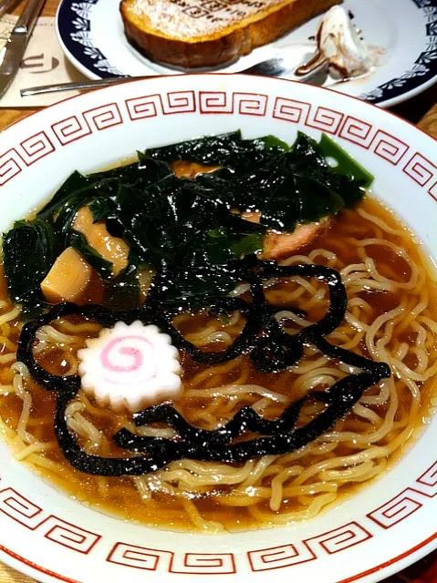 Snapdishの料理写真:ラーメン大好き小池さん|nobykunさん