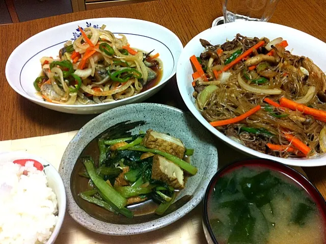 牛肉春雨炒め、小アジの南蛮漬け小松菜と厚揚げの煮浸し、なめこのお味噌汁。|Angie44さん