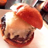 Truffle Burger @ Umami Los Feliz, LA|hannahさん