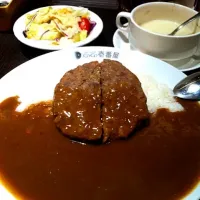 Snapdishの料理写真:漢堡咖喱飯|yehさん