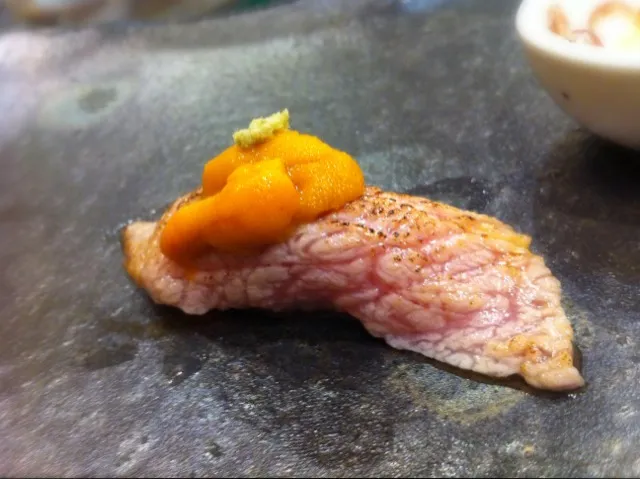 toro tataki uni sushi|willzさん