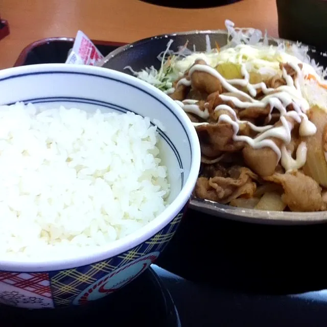 Snapdishの料理写真:生姜焼き定食|Masさん