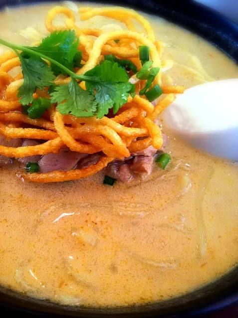 ベトナム料理もぐー！ココナッツミルクのラーメン！甘くて、なんだかへんな感じー！珍しいの好き(๑╹ڡ╹๑)http://s.ameblo.jp/foreverloop/|みなこさん