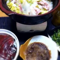 Snapdishの料理写真:ヅケ丼とバラ（ミルフィーユ？）鍋|秋月桜さん