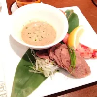 Snapdishの料理写真:牛タンのゴマしゃぶ|chigさん