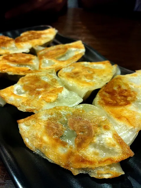 Snapdishの料理写真:gyoza|devil aehさん