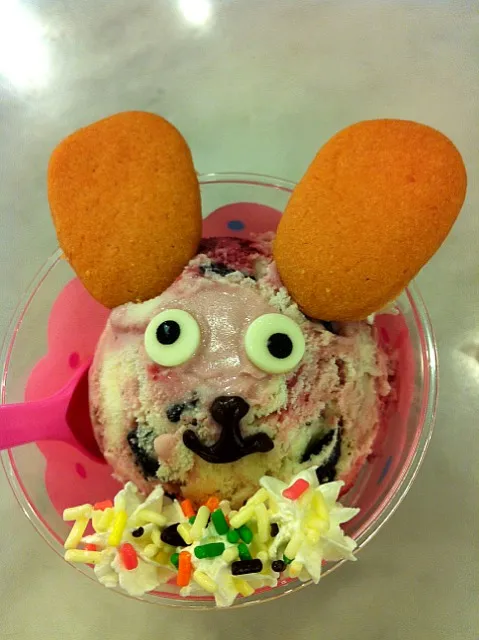 ice cream rabbit|Josh Hungさん