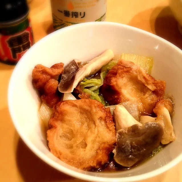 Snapdishの料理写真:仙台の「あぶら麩」と信州の「おうぎ茸」を、白菜ベースの麺つゆ仕立てスープにしました。あぶら麩、美味しかったですよ。|matsuo34さん